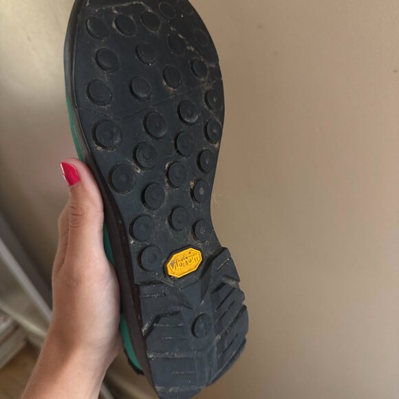 Arc’teryx Arakys shoes - Picture 5 of 5